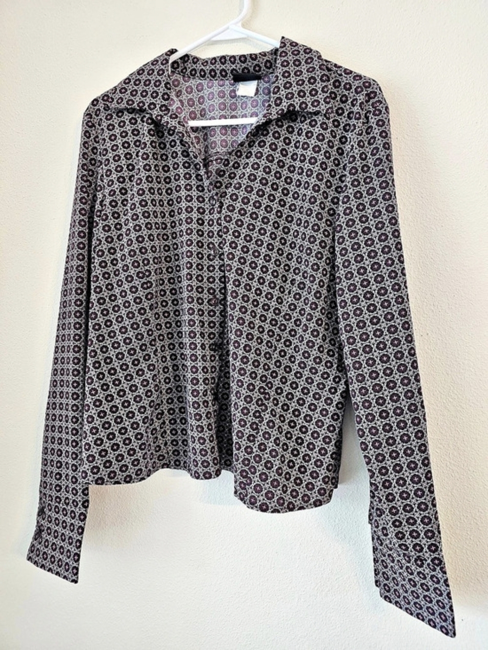 Tailor Floral Button Down Shirt in Black & Red Size Medium